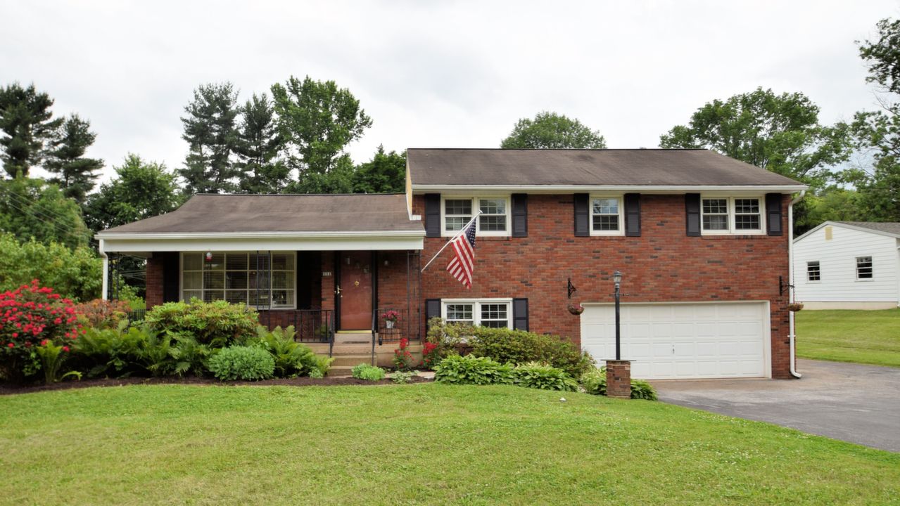 604 Pennypacker Ave, Phoenixville, PA, 19460 Scene 1