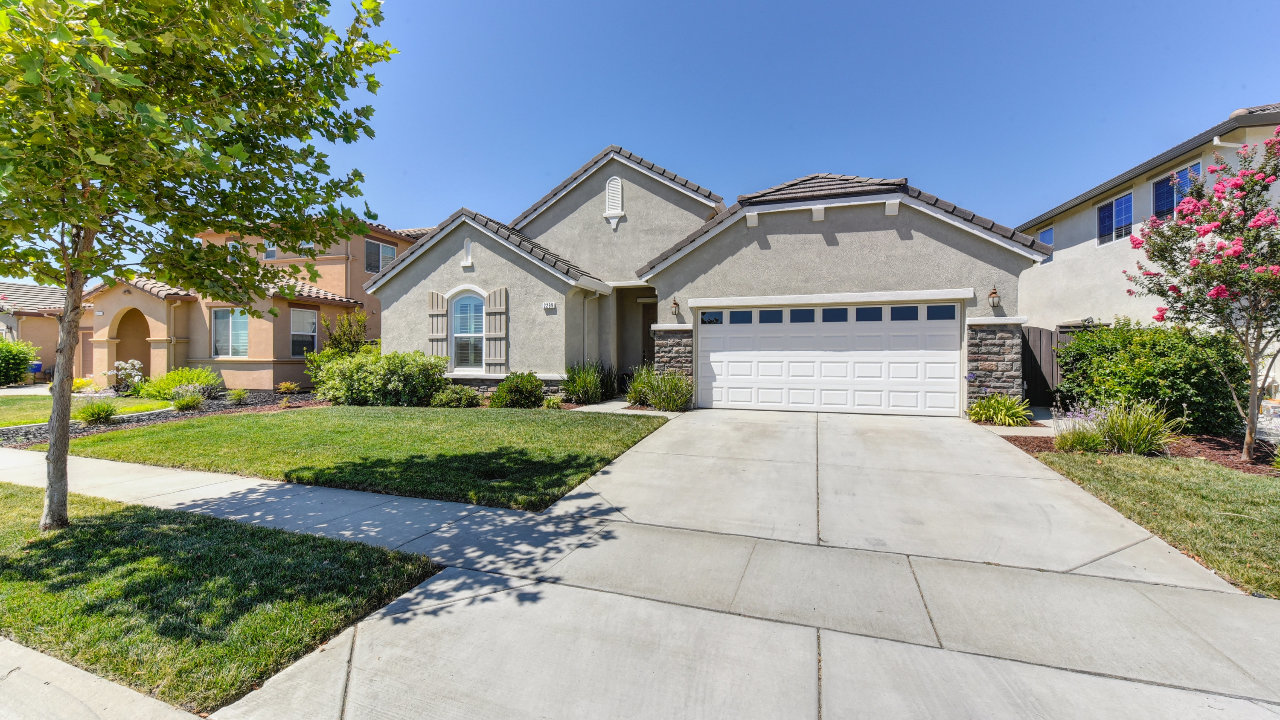 2289 Big Creek Way, Roseville, CA, 95747 Scene 1