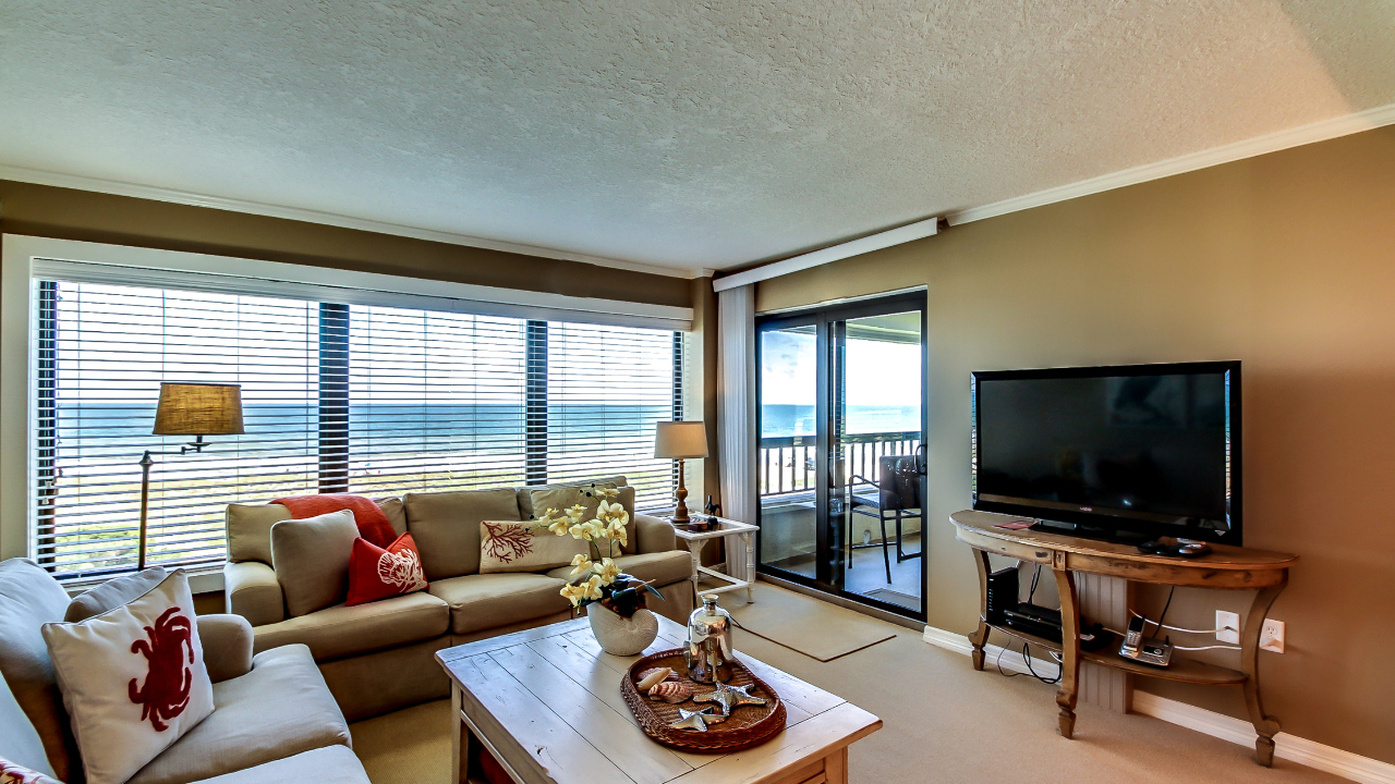 C-123 Amelia Surf & Racquet, Amelia Island, FL, 32034 Scene 3