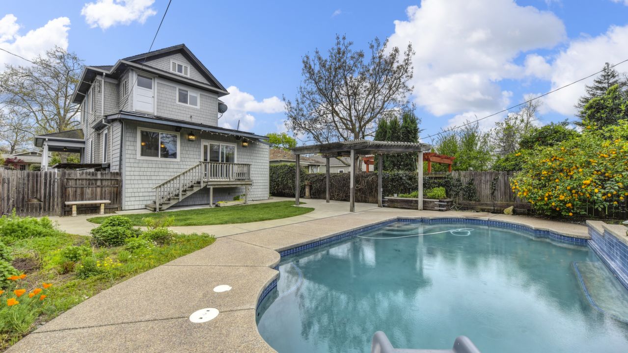 1536 48th St., Sacramento, CA, 95819 Scene 4