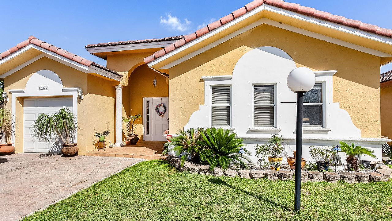 13433-SW-124th-Ave-01