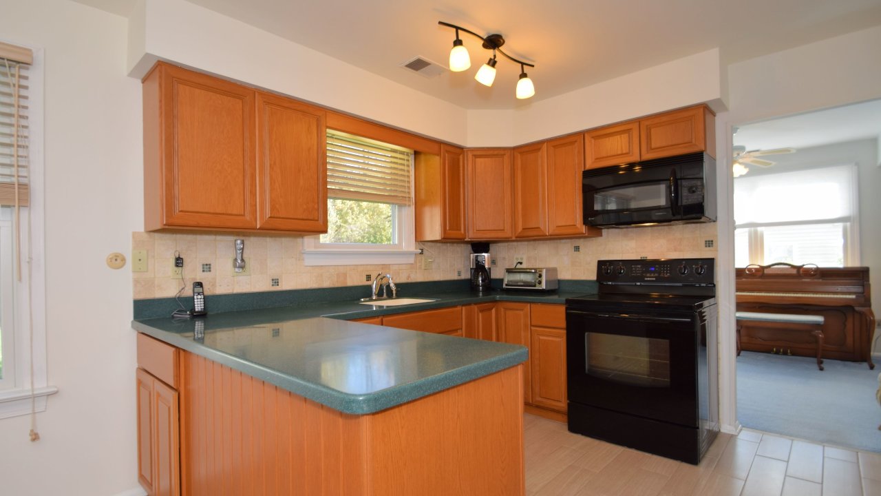 19 Meadow Glen Rd, Lansdale, PA, 19446 Scene 2