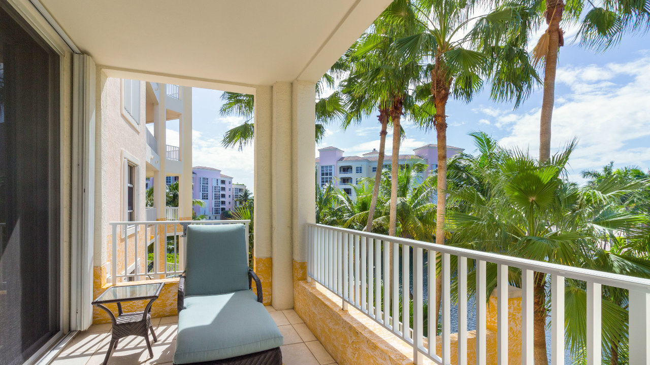 Resort-Villa-One-#304-06