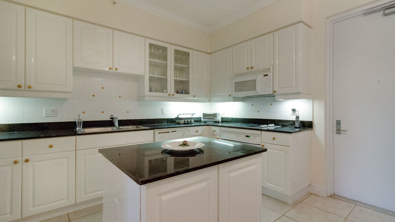 Resort-Villa-One-#304-03