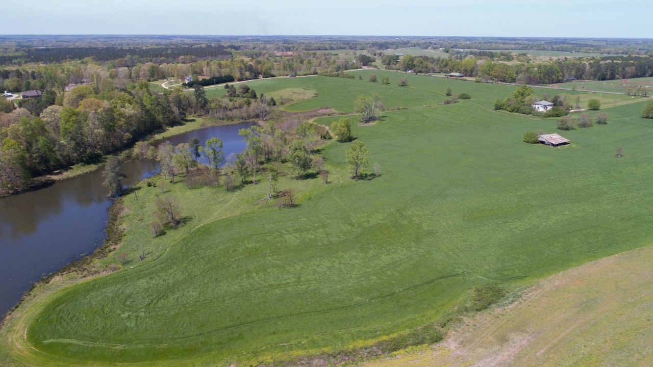 1210 Ponder Pines Road