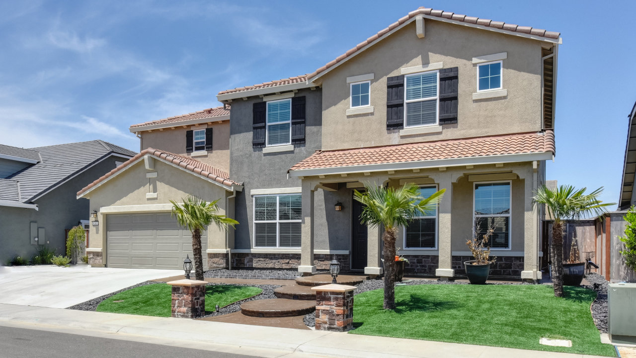 8305 Fort Collins Way, Roseville, CA, 95747 Scene 3