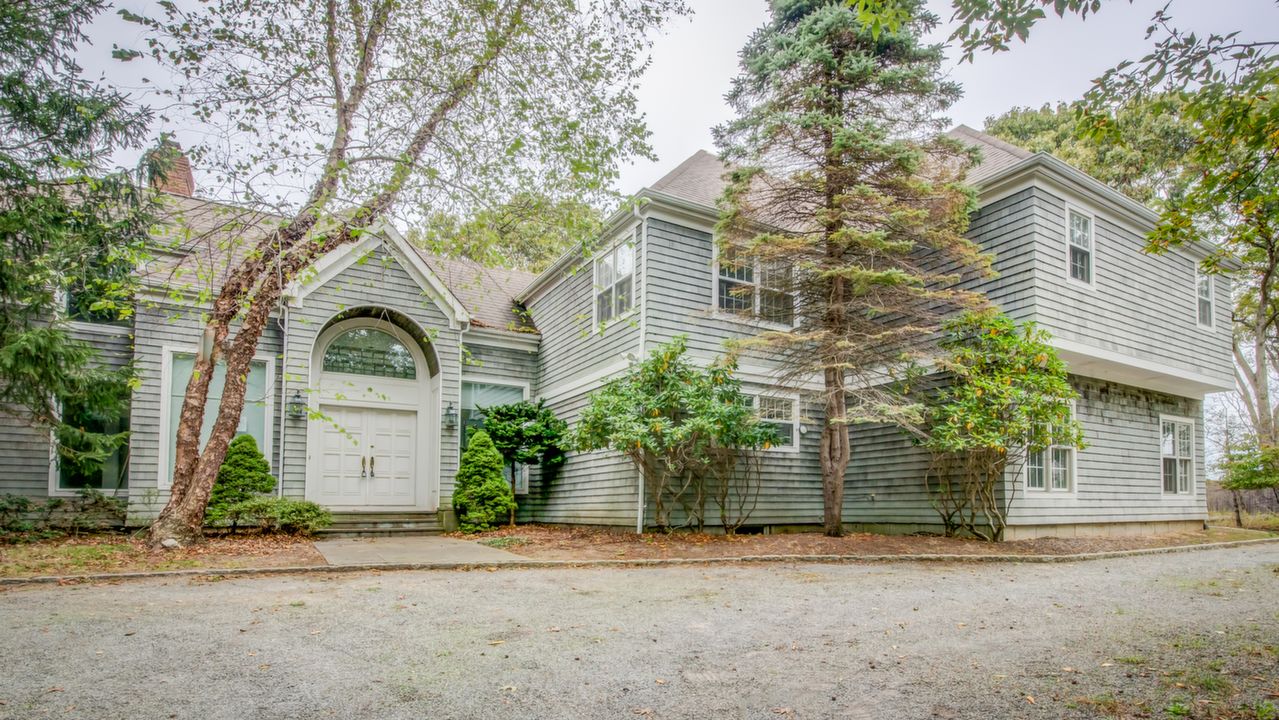 34 Hedges Banks Dr, East Hampton, NY, 11937 Scene 1