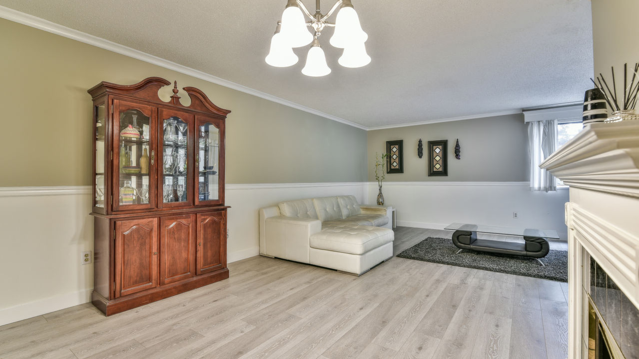 105-10698 151A St, Surrey, BC, V3R 4C3 Scene 3