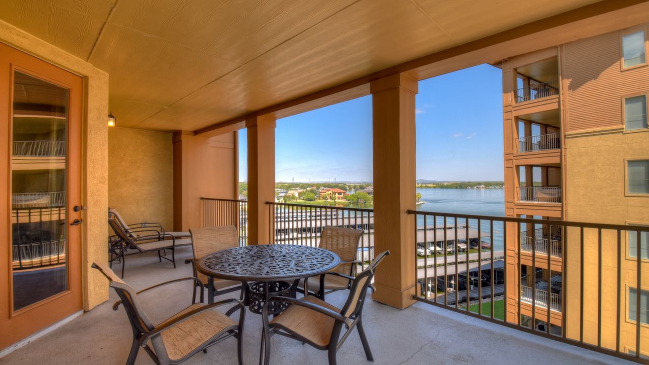 101 West Bank #42, Horseshoe Bay, TX, 78657 Scene 4