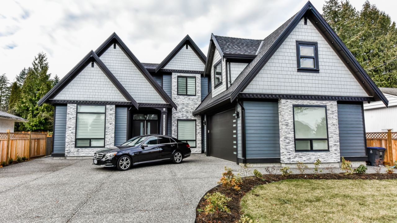 11051 146A St, Surrey, BC, V3R 3V3 Scene 2