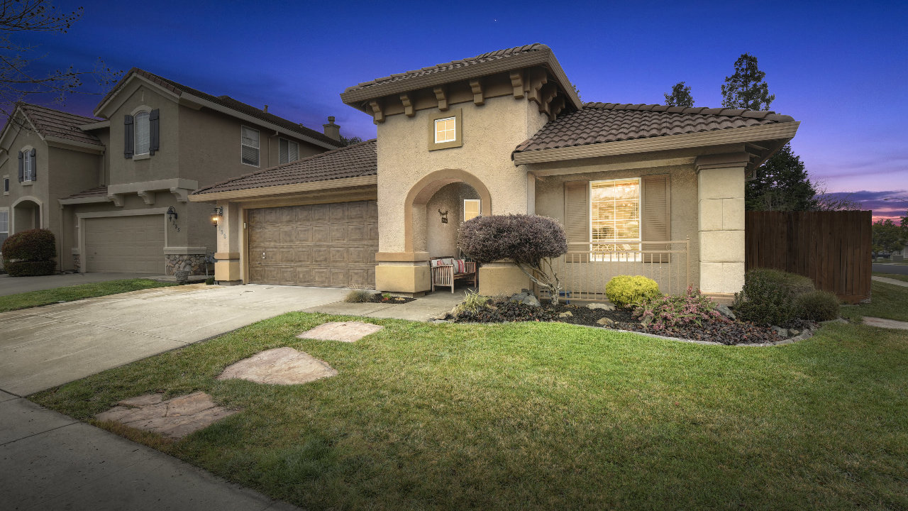 133 Arabian Way, Roseville, CA, 95678 Scene 2