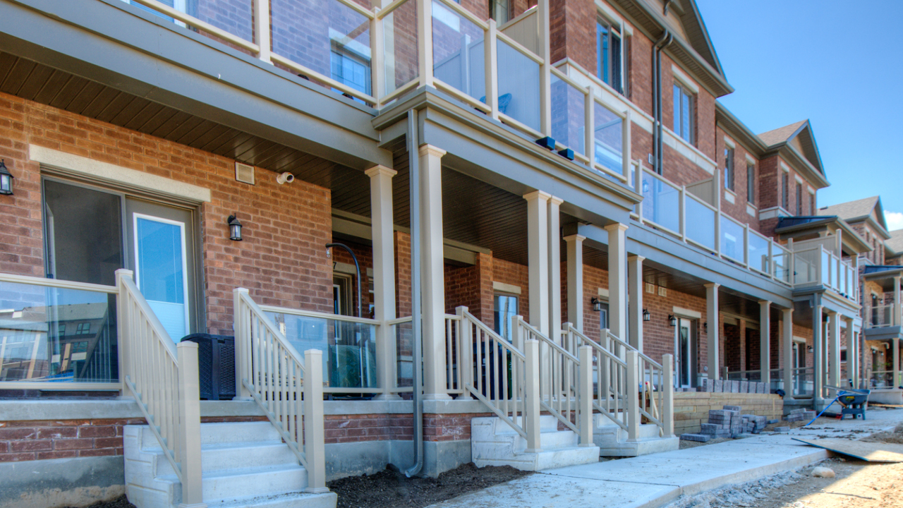 28 - 39 Kay Crescent, Guelph, ON, N1L 0N5 Scene 1