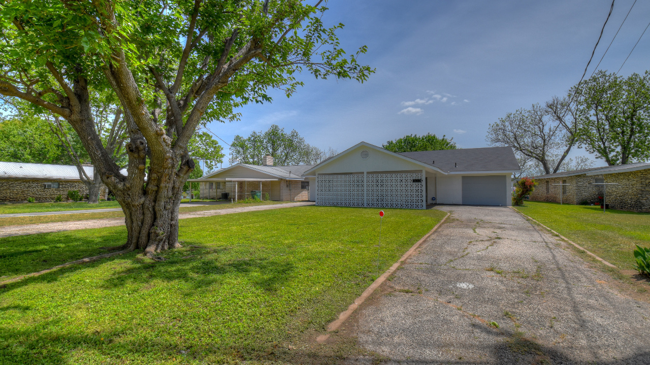 1830 Bluebonnet, Kingsland, TX, 78639 Scene 1