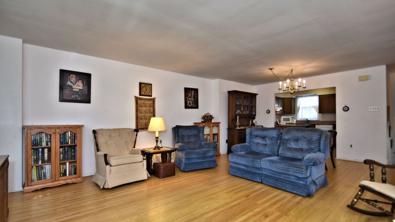 6750 Emlen St #10, Philadelphia, PA, 19119 Scene 2