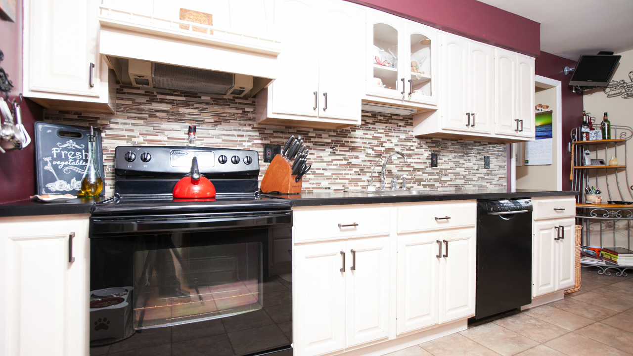 1304 Townline Rd, Hauppauge, NY, 11788 Scene 3