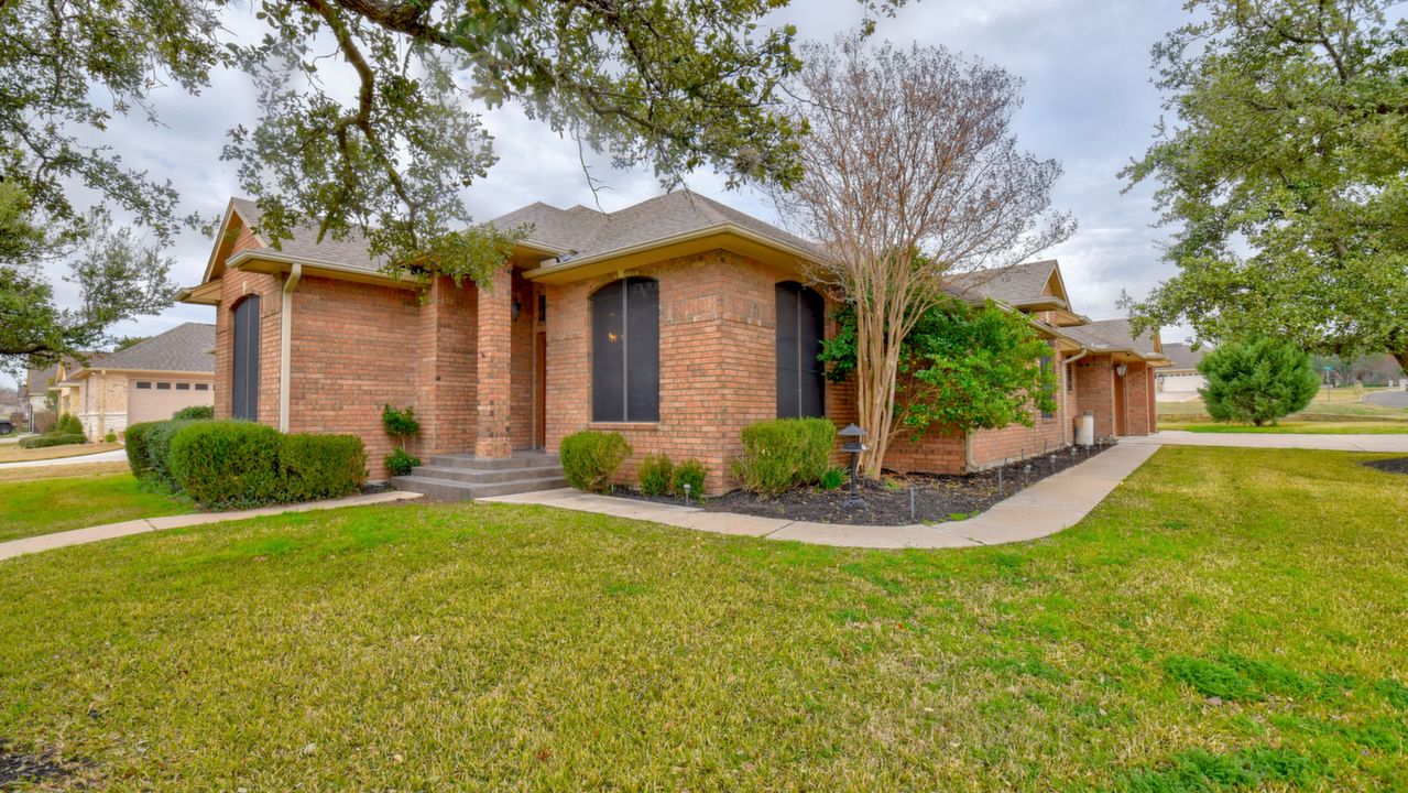 131 Turkey Run, Meadowlakes, TX, 78654 Scene 2