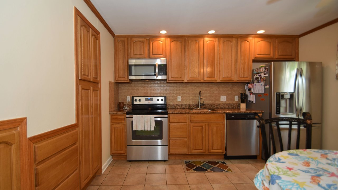 946 Woodbourne Dr, Southampton, PA, 18966 Scene 2