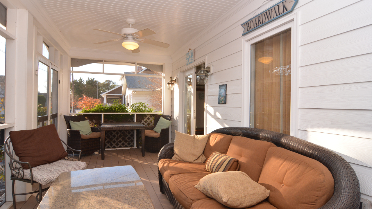 Front Porch toward Door