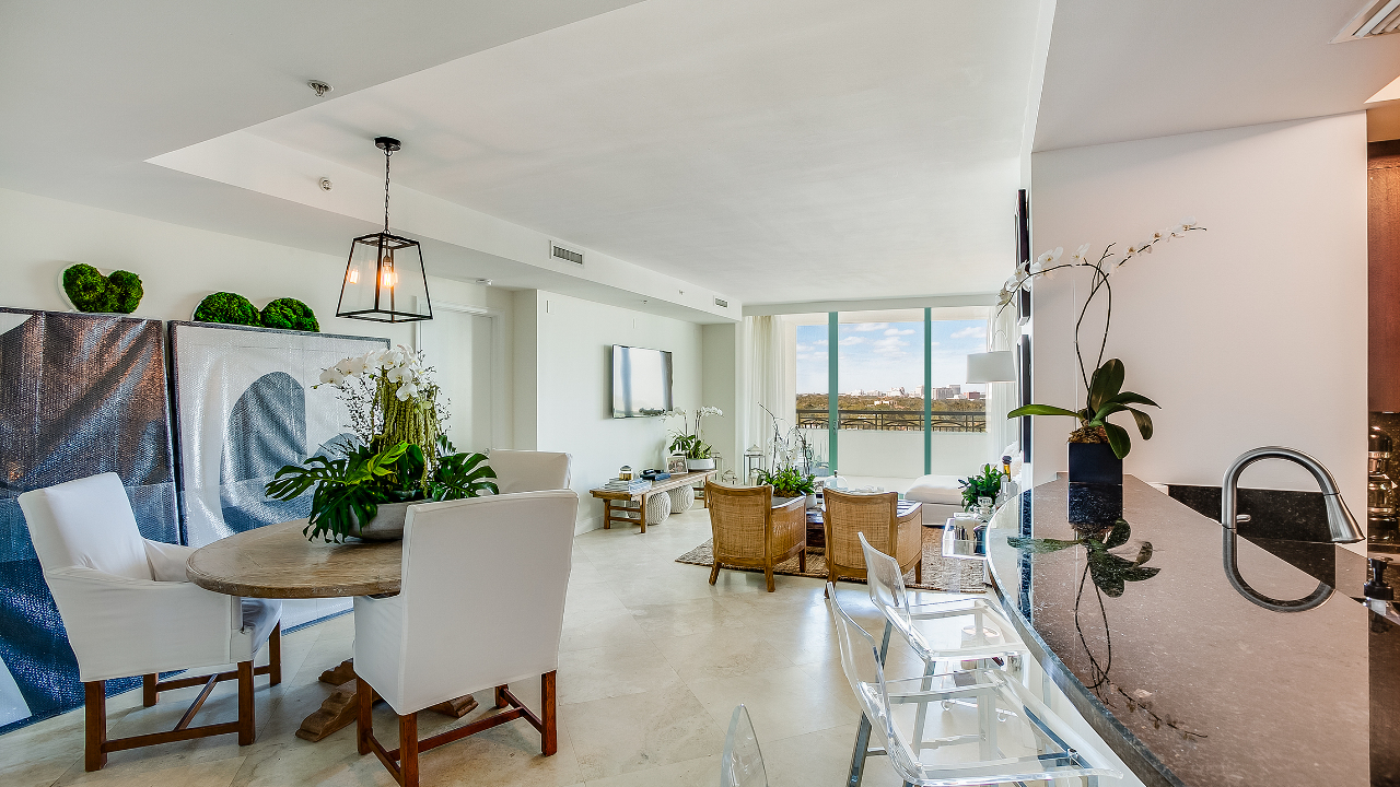 Ritz-Carlton-#1005-01