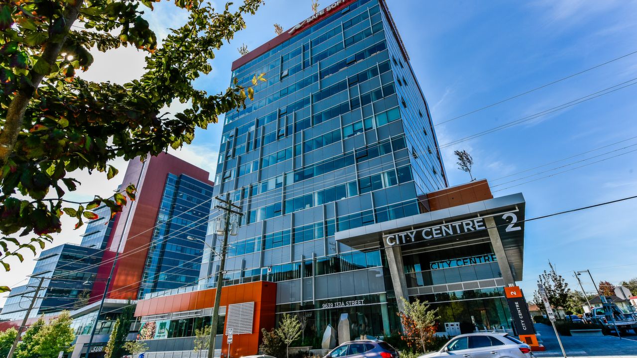 703-9639 137A St, Surrey, BC, V3V 0C6 Scene 4