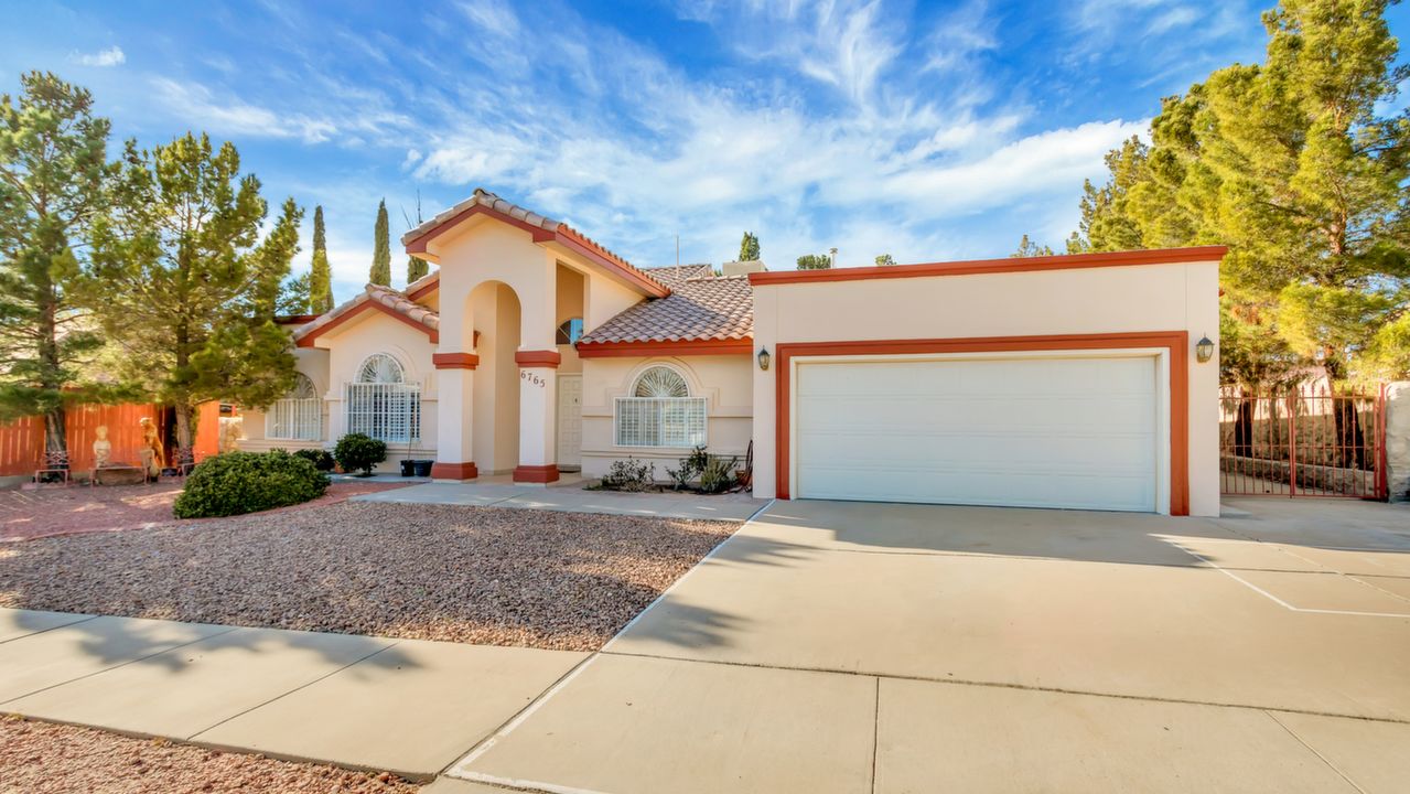 6765 Isla Del Rey Dr, El Paso, TX, 79912 Scene 2