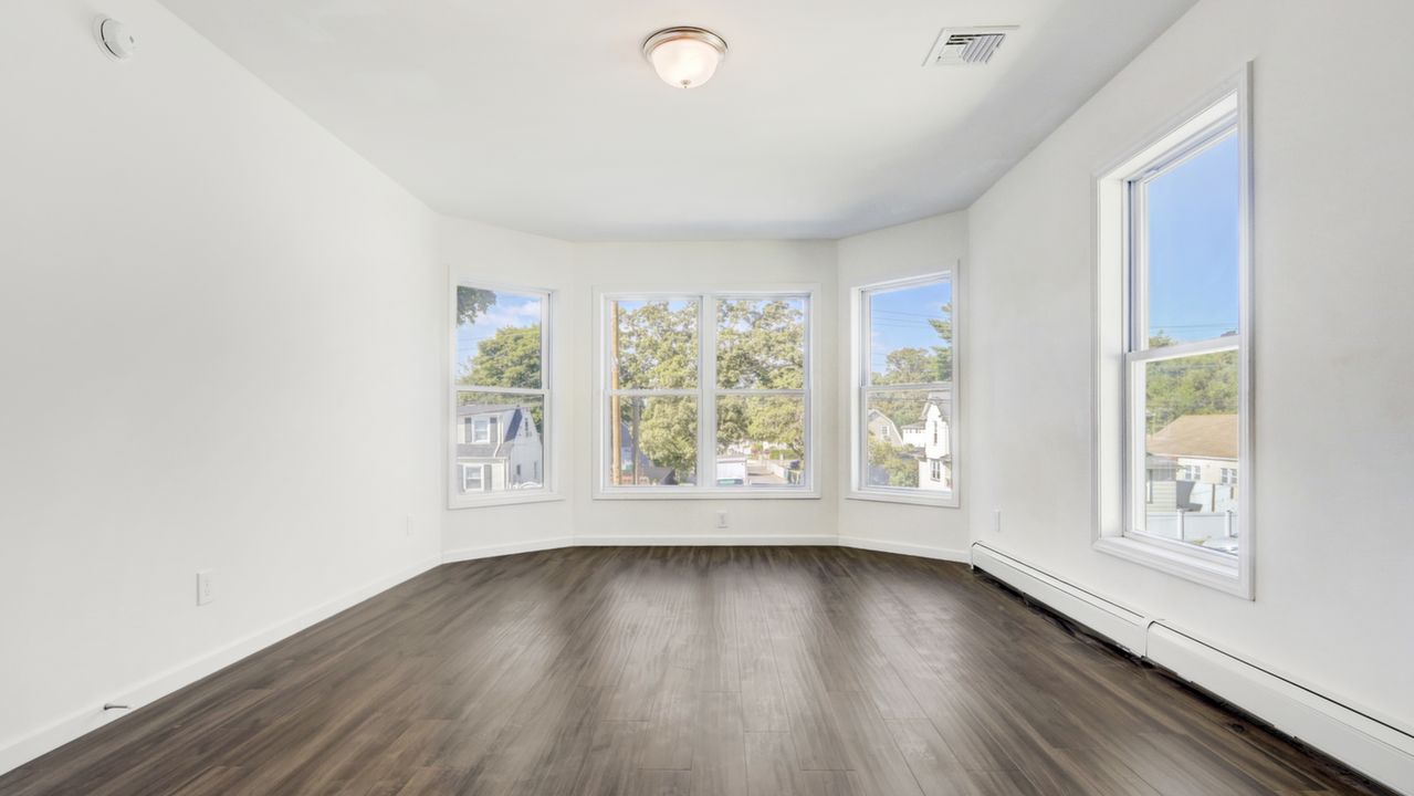 12 Denton Pl, Roosevelt, NY, 11575 Scene 4