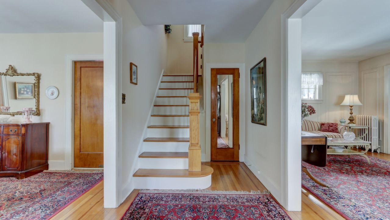 26-54 169th St, Flushng, NY, 11358 Scene 2