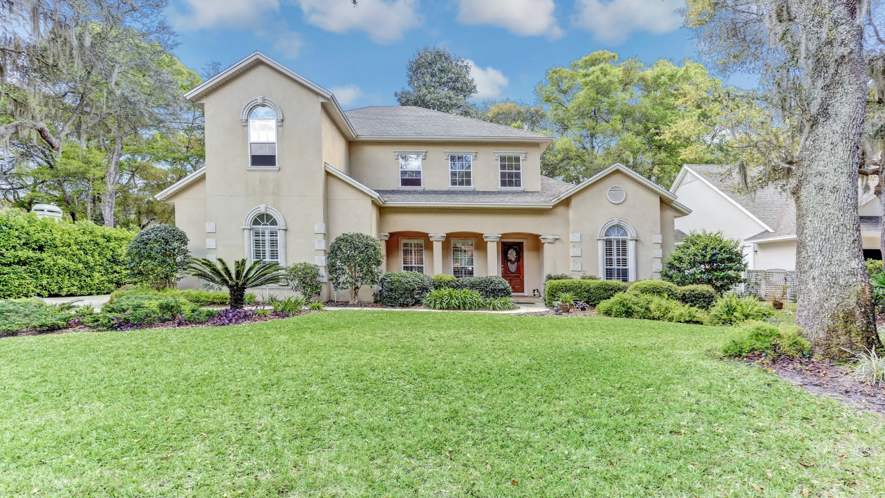 Welcome to 1642 Regatta Drive!