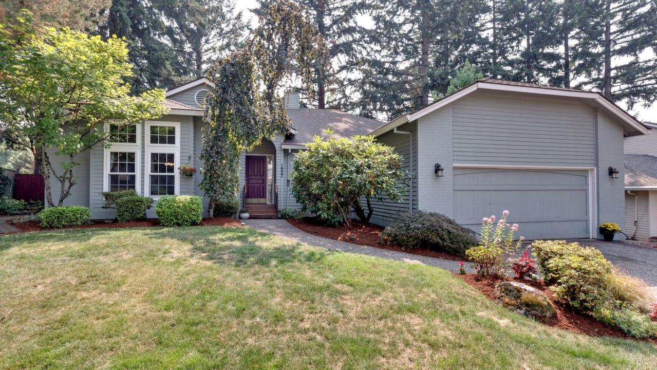 1927 Aztec Ct, West Linn, OR, 97068 Scene 1