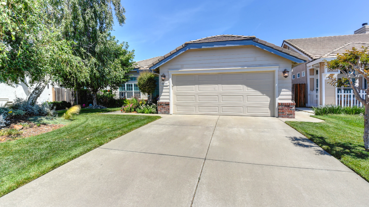 8656 Spring House Way, Elk Grove, CA, 95624 Scene 1