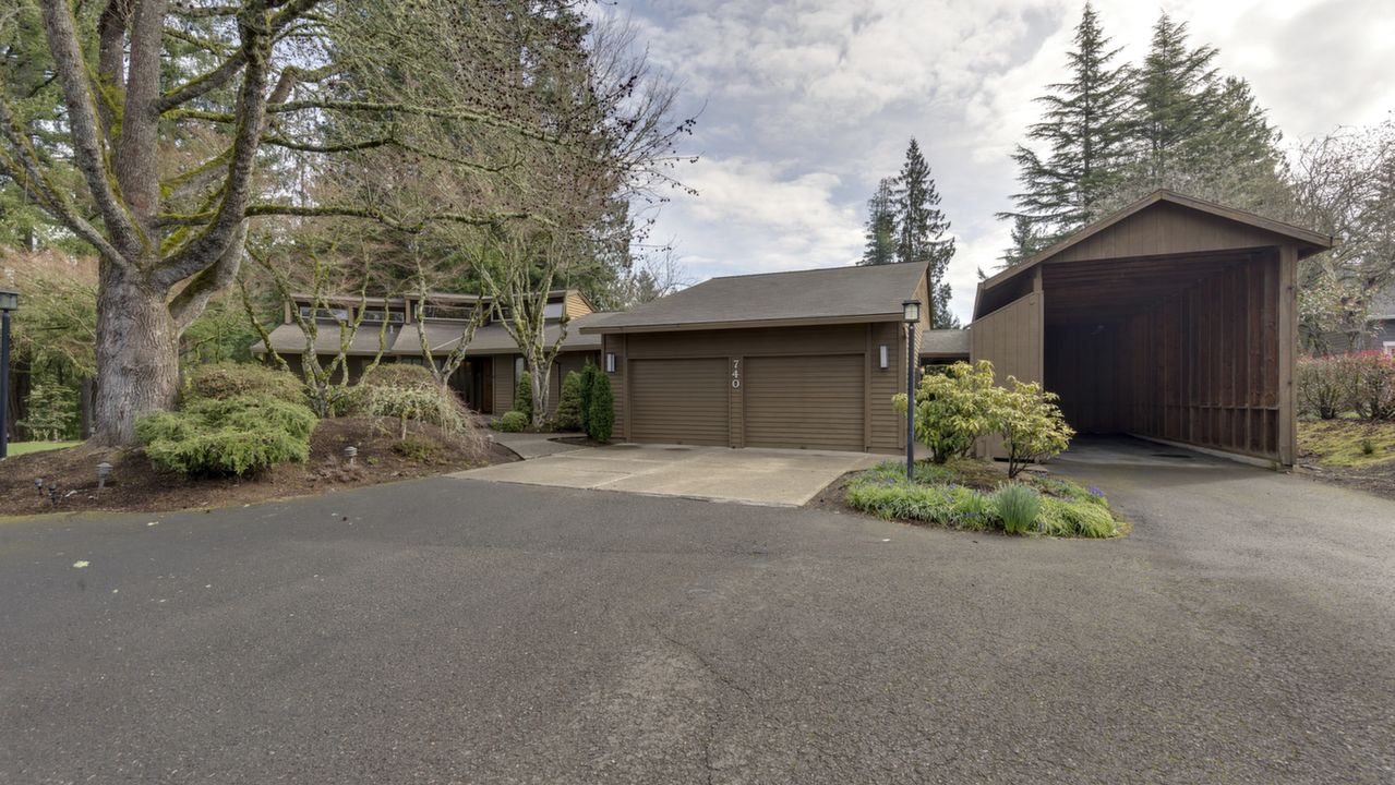 740 SE 24th Ave, Hillsboro, OR, 97123 Scene 1