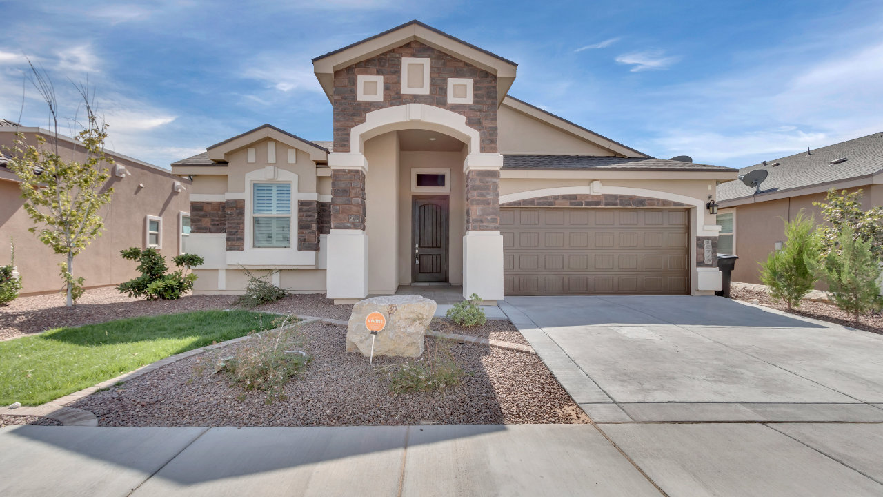 12276 Barstow, El Paso, TX, 79928 Scene 1