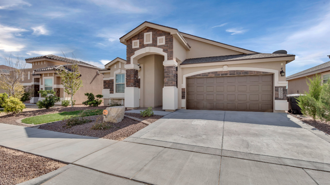 12276 Barstow, El Paso, TX, 79928 Scene 3