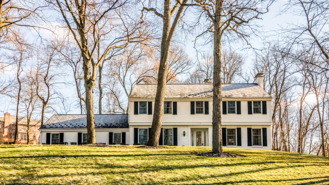 2919 Swansea Crescent E_2