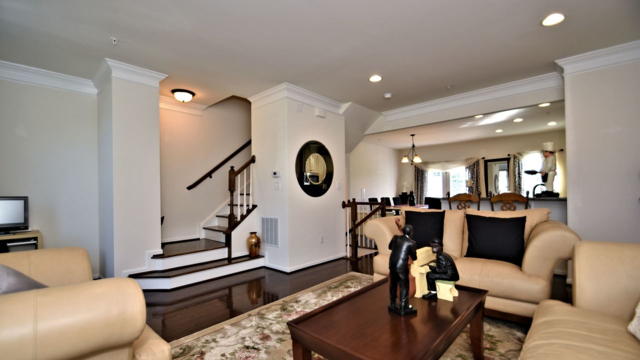 668 E Chestnut St, Souderton, PA, 18964 Scene 2