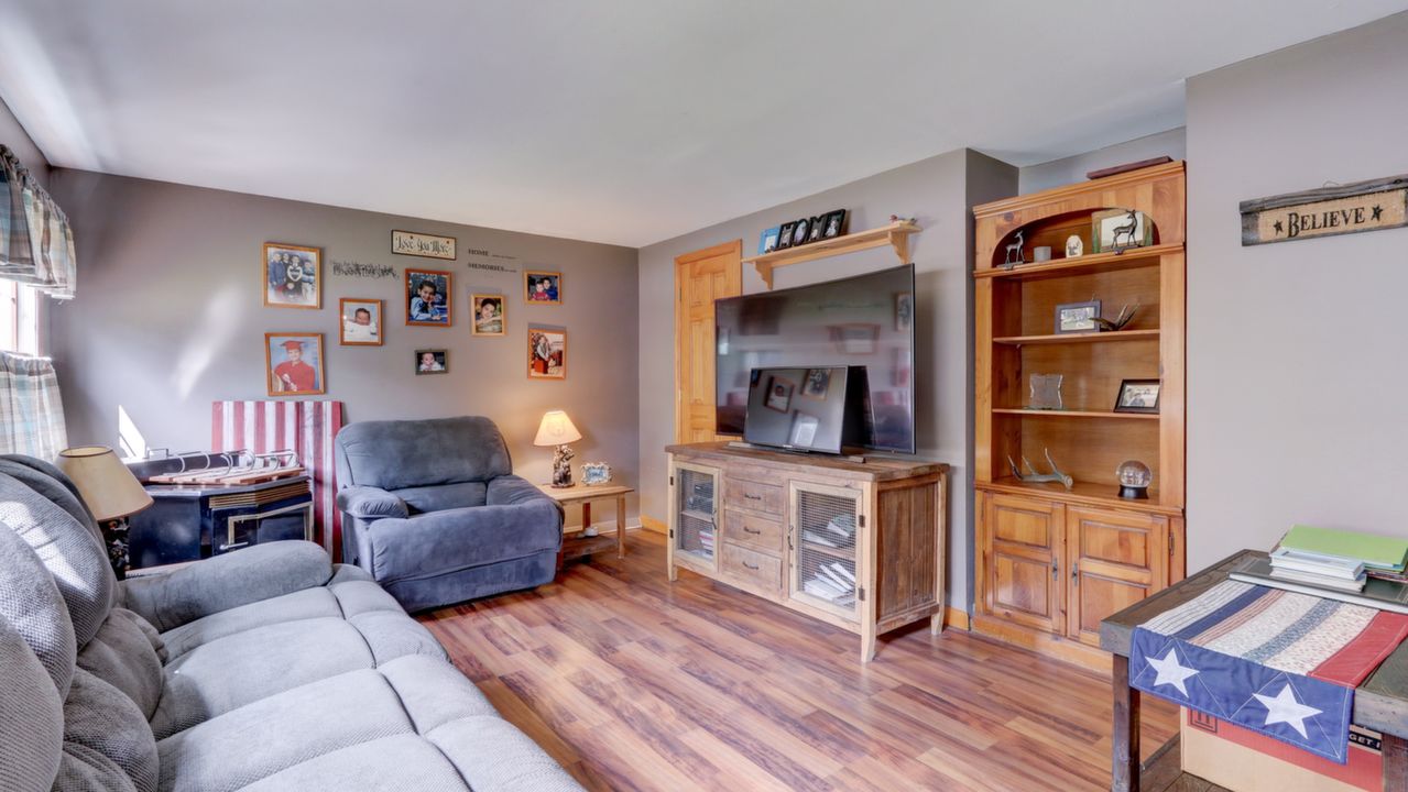 35 Redpine Rd, Medford, NY, 11763 Scene 2