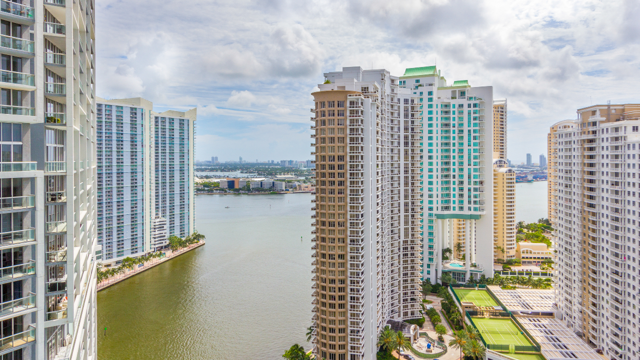 Icon-Brickell-Twr-1-#2810-05