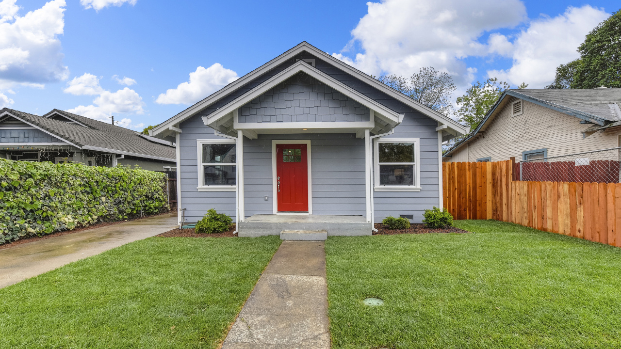 3347 San Carlos Way, Sacramento, CA, 95817 Scene 1