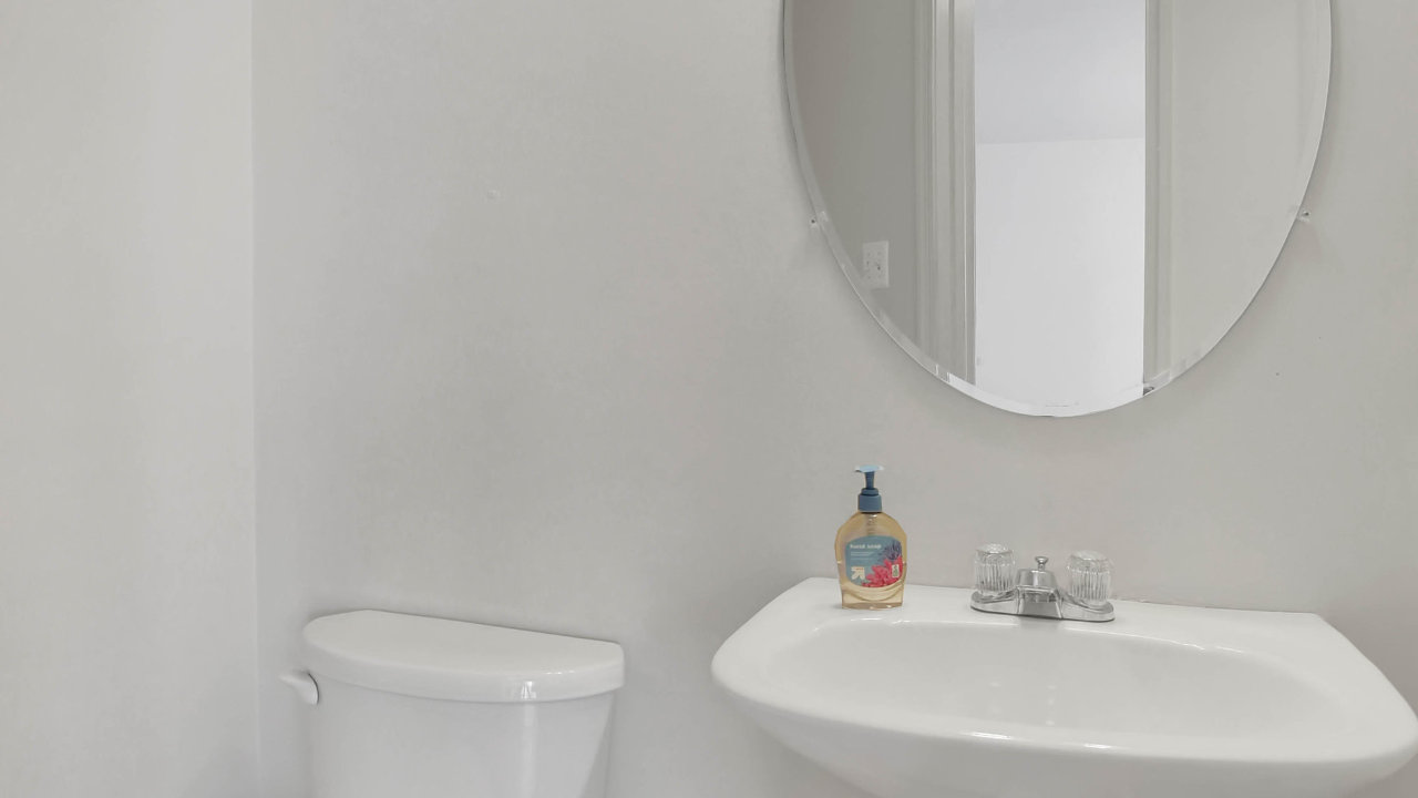 2220 Palustris Lane 004