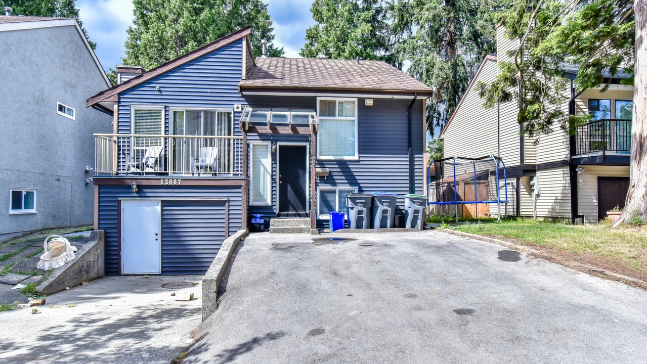 12887 68 Ave., Surrey, BC, V3W 7M1 Scene 1