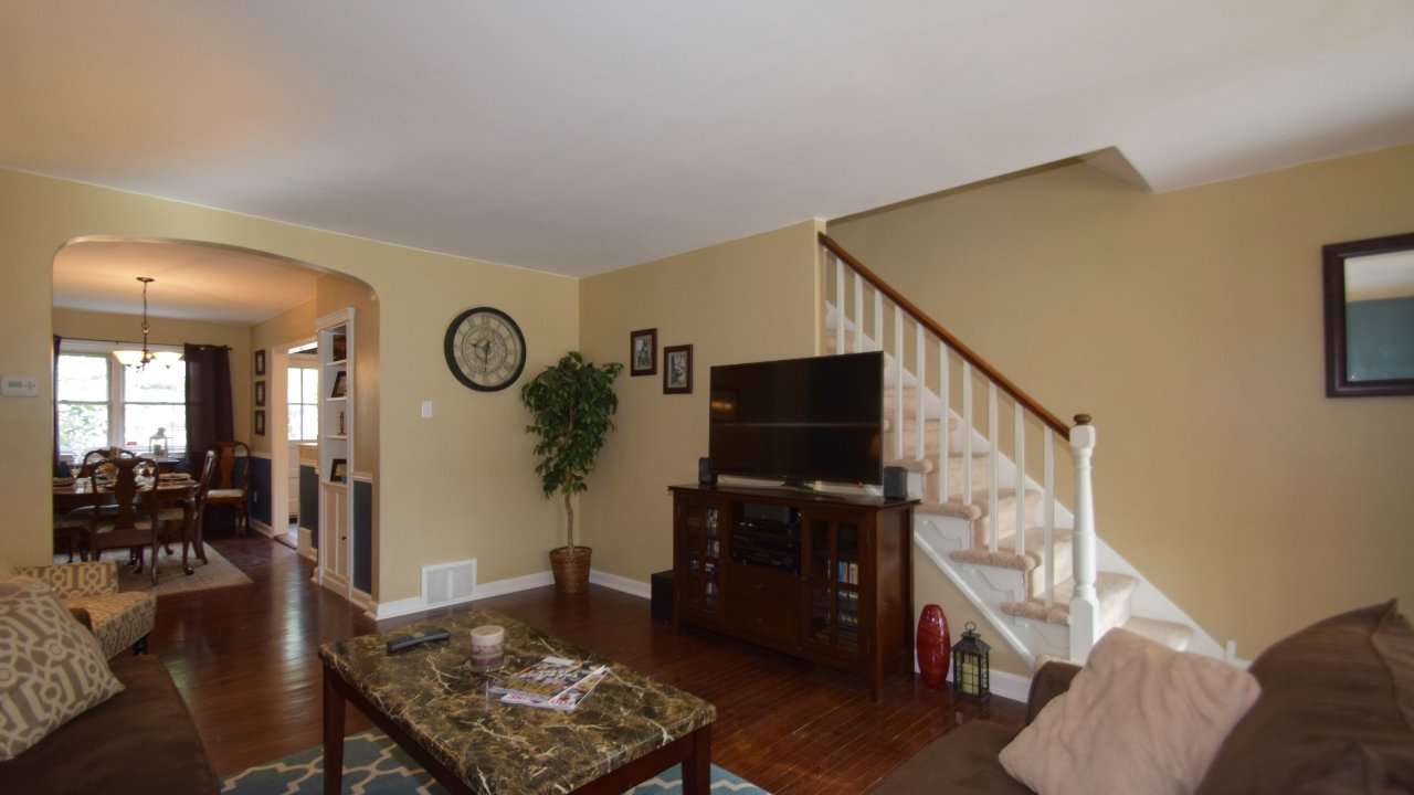 578 Monastery Ave, Philadelphia, PA, 19128 Scene 2