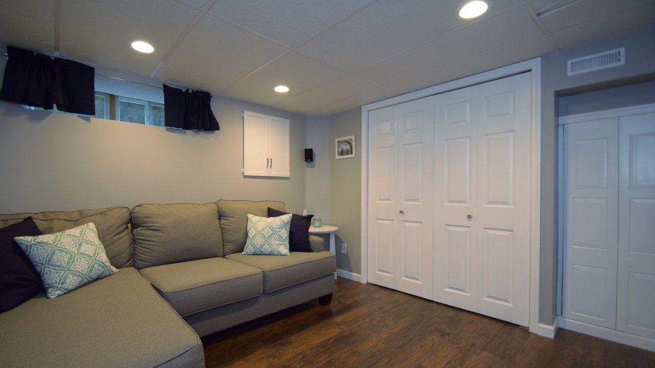 578 Monastery Ave, Philadelphia, PA, 19128 Scene 4