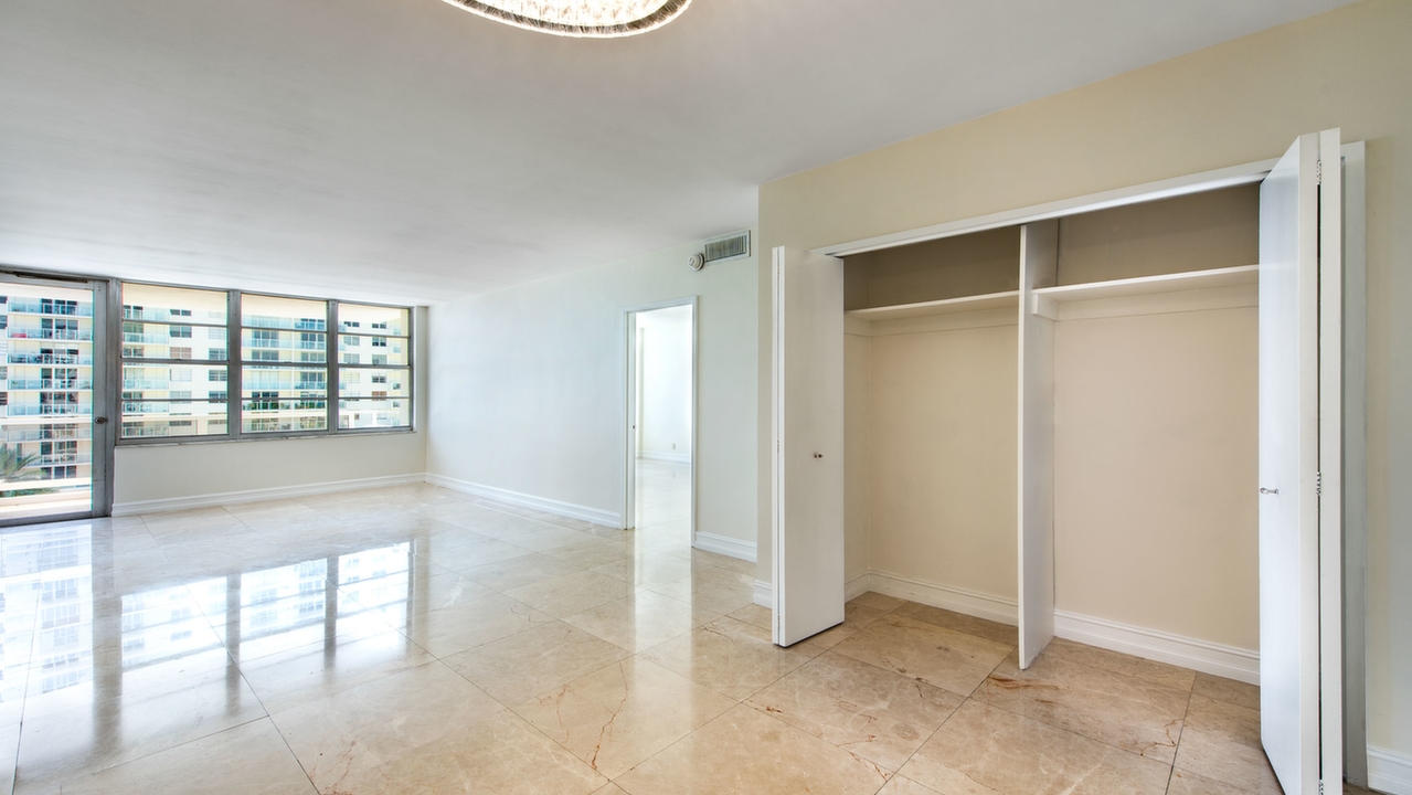 Seacoast-Condo-#7D-03