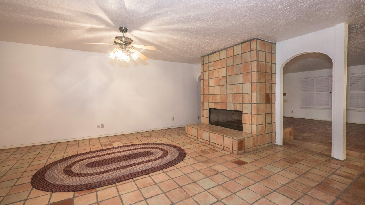 5555 Upper Valley Rd., El Paso, TX, 79932 Scene 4