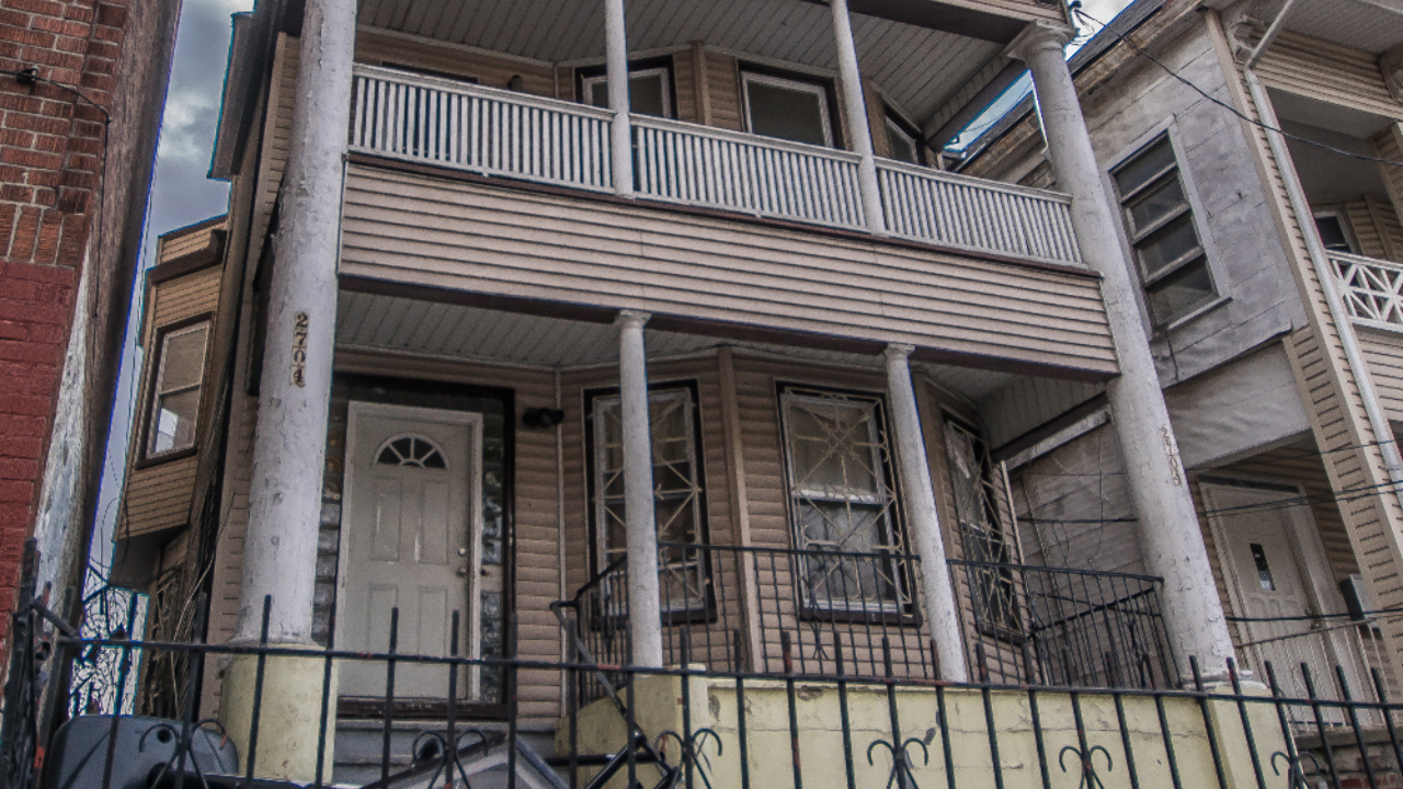 2704 Bainbridge Ave, Bronx, NY, 10458 Scene 3