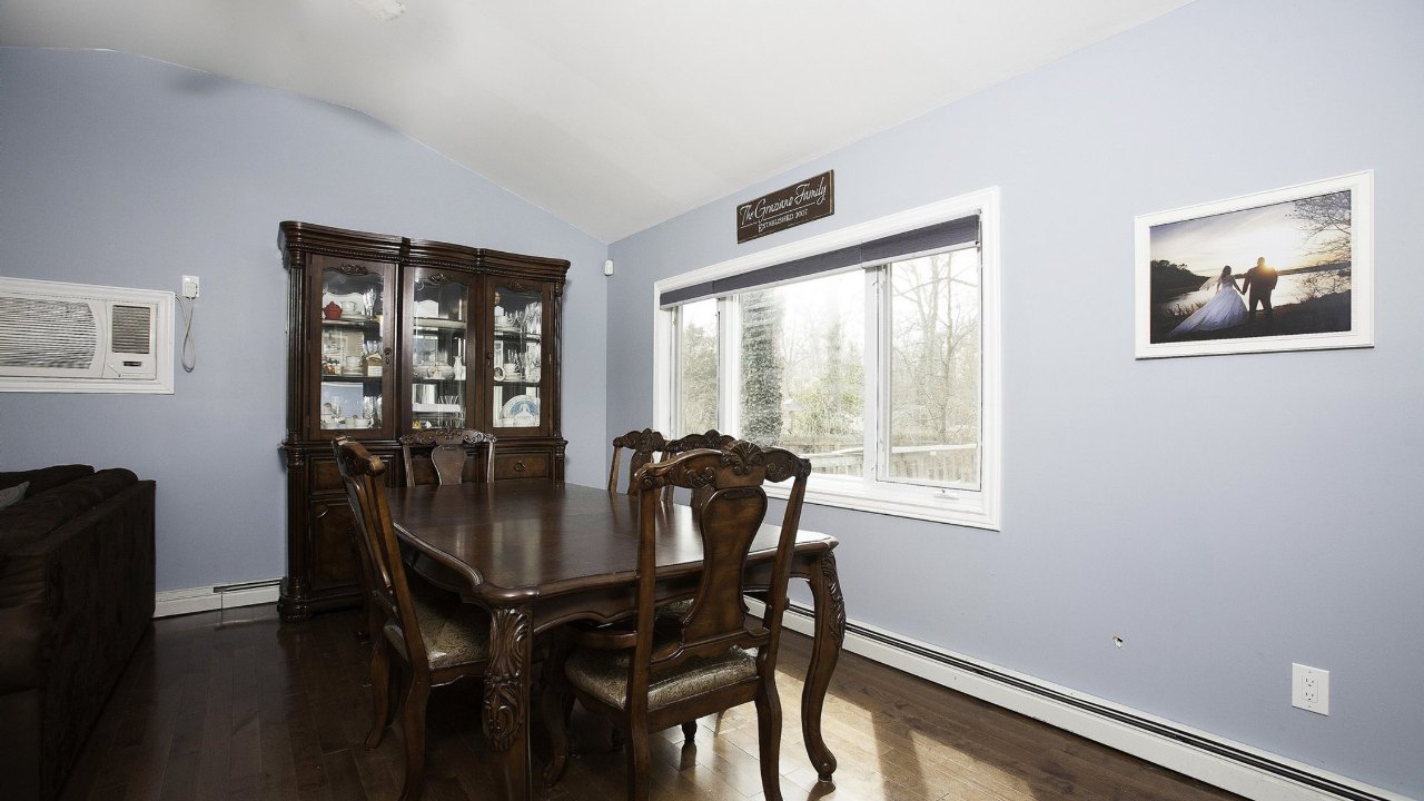 204 Holly Lane, Smithtown, NY, 11787 Scene 2