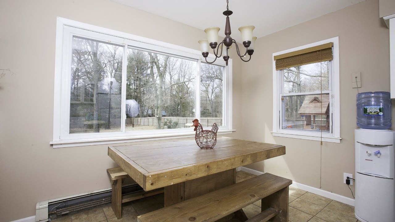 204 Holly Lane, Smithtown, NY, 11787 Scene 4