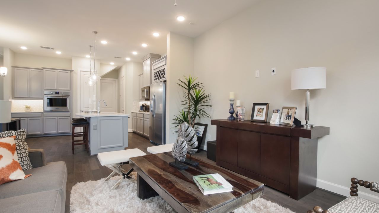 2707ChurchWoodDr_004