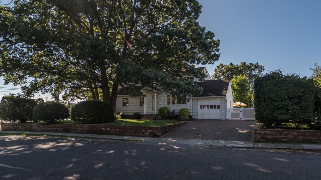 237 West Gates Avenue-103