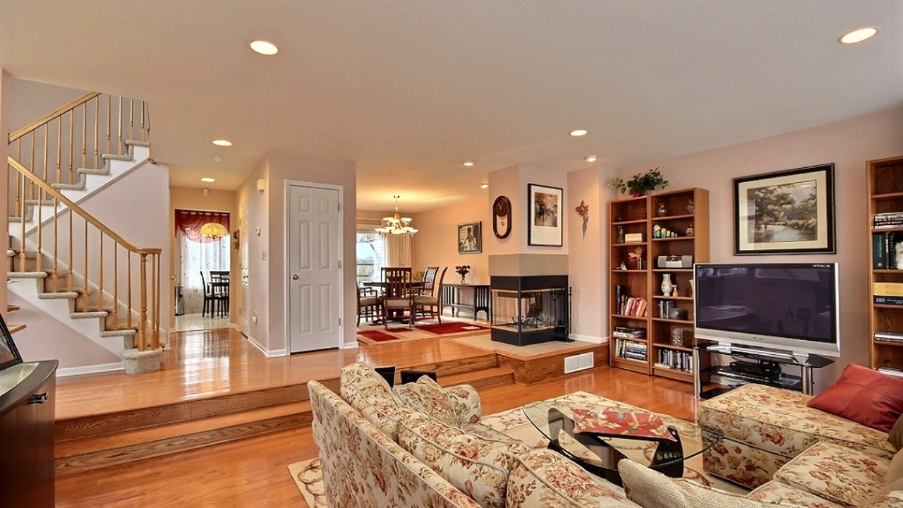 Great Space for Entertaining!